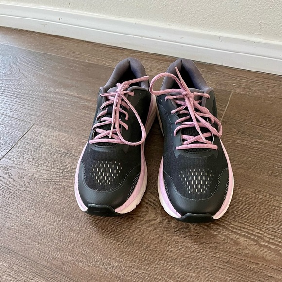 Black and Pink Athletic Sneakers size 10 - Picture 10 of 12